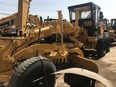 Greder Komatsu GD505 folosit